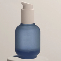 Flacon pompe en verre de 30 ml personnalisé (forme d'ampoule, couleur personnalisée) OEM pour sérum de soin de la peau, crème pour le visage, huile essentielle, crème BB, emballage cartonné