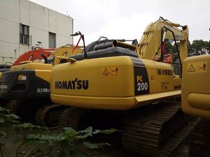 Komatsu รถขุดมือสองยี่ห้อ pc200-8จากญี่ปุ่น - Product Image 4