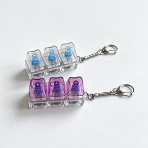 Llavero con 3 botones de teclado, antiestrés, con eje transparente, juguete de descompresión, colgante para bolso, regalo - Product Image 5