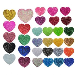 NUEVO Parche Termoadhesivo de Lentejuelas Brillantes de Alta Calidad con Bordado de Corazón - Product Image 1