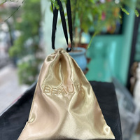 Sac en tissu satiné recyclable pour cosmétiques, option cadeau, estampage de logo personnalisé, vente directe d'usine, lot