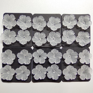 F19 15-18mm Pierre précieuse naturelle de quartz blanc givré, luxueuse et élégante, multi-tailles, sculptée en forme de fleur, pour la création artisanale - Product Image 6