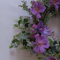 Nouvelles couronnes de fleurs décoratives et guirlandes florales de plantes couronnes d'hortensia pour la décoration de la maison portes d'entrée avant