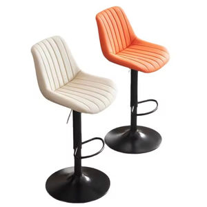 Chaise <span class=keywords><strong>de</strong></span> <span class=keywords><strong>bar</strong></span> commerciale en cuir <span class=keywords><strong>de</strong></span> style industriel moderne - Pivotante en métal avec <span class=keywords><strong>hauteur</strong></span> réglable pour <span class=keywords><strong>bar</strong></span> à domicile, salon, extérieur et salle à manger - Product Image 4