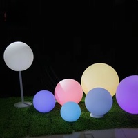 Boule lumineuse LED RGB flottante étanche IP68 avec télécommande sans fil