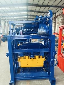 Linea di Produzione Cemento ad Alta Precisione YAODA QTJ4-35 con Motore a Ingranaggi, Cuscinetti, Vibrazione e Stampi per Pavimentazione Cava Interbloccata - Product Image 4