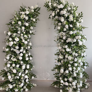 Arco de Boda LEDA con Diseño Nuevo, Decoración de Fondo para Eventos con Rosas Blancas Artificiales de Seda y Follaje Verde - Product Image 4