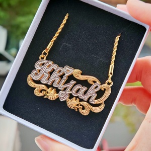 <span class=keywords><strong>Collana</strong></span> con Ciondolo Personalizzato Qiuhan a Forma di Cuore con <span class=keywords><strong>Nome</strong></span>, <span class=keywords><strong>Doppio</strong></span> Strato e Placcatura Bicolore - Product Image 2
