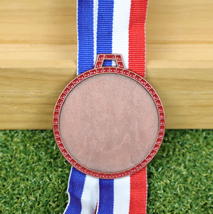Medallas de Fútbol Personalizadas en Oro, Metal y PVC para Fútbol, Baloncesto, Voleibol, para Clubes y Educación, Medalla de Club Personalizada - Product Image 4