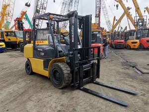 Fast Shipping 5Ton FD50 Komatsu Used Mini Forklift Truck Diesel Engine Three Stage Mast Japan - Product Image 6