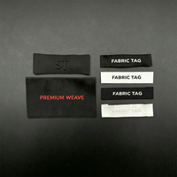 Étiquettes tissées en jacquard de luxe à haute densité, pliées aux extrémités, personnalisées avec logo et nom privé, à coudre pour sacs