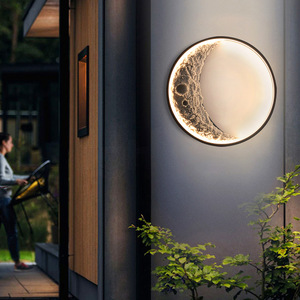 Lámpara de pared para exteriores con forma de luna creciente, luz LED para villa, jardín, patio, balcón, acero inoxidable, fundición a presión, aluminio, resina - Product Image 4