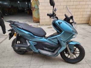 AIMANDI Chinese-made <b>72V</b> Electric Scooter/Motorcycle 2000W-5000W Brushless Motor Lead-Acid <b>Battery</b> 200kg Load Capacity 120km/h - Product Image 3