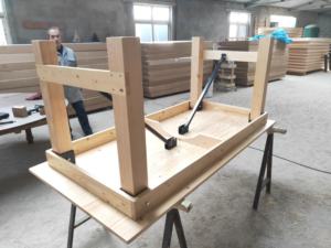 Tavolo da pranzo rustico e sedie pieghevoli <span class=keywords><strong>per</strong></span> il banchetto di nozze mobili da giardino all'aperto - Product Image 3