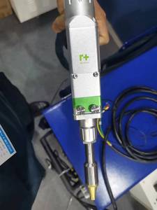 Nueva Máquina de Soldadura Láser de Fibra Portátil de 600W con Sistema de Enfriamiento por Aire, Soldador de Metal Fácil de Operar, Garantía de 3 Años - Product Image 6