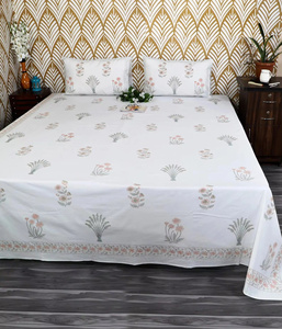 Drap de lit en coton de qualité 300tc imprimé à la main |   Drap plat indien fait main à motifs floraux de Jaipur |   Literie de luxe bohème, couvre-lit - Product Image 5