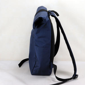 Sac à dos imperméable en RPET à enroulement avec compartiment pour ordinateur portable pour femmes, sac à dos de jour imperméable en polyester pour appareil photo - Product Image 2