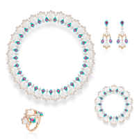 Ensemble de bijoux en laiton pour femmes de Dubaï, style coquillage blanc, pour tenue de soirée, comprenant collier court imposant, boucles d'oreilles, bagues et bracelets, vente en gros