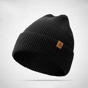 Bonnets d'hiver unisexes d'automne et d'hiver en tricot avec logo personnalisé, étiquette tissée en acrylique doux de camouflage à pois - Product Image 5