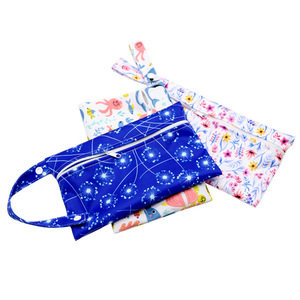Sac à couches imprimé mini, sacs étanches à fermeture éclair simple 13,5 <span class=keywords><strong>x</strong></span> <span class=keywords><strong>21</strong></span> <span class=keywords><strong>cm</strong></span>, sac à main étanche avec poignée à pression - Product Image 2