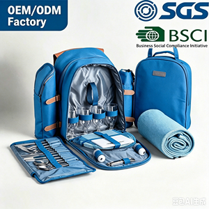 Sac à dos de pique-nique imperméable avec glacière isotherme et porte-vin, et ensemble complet de couverts pour 4 personnes - Product Image 1