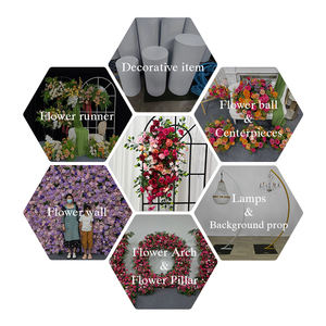 Arco Floral Premium en Tono Magenta para Todas las Estaciones, Flor sin Mantenimiento para Salones de Banquetes y Espacios Modernos - Product Image 5