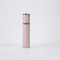 Coque en plastique, flacon vaporisateur de parfum en cuir