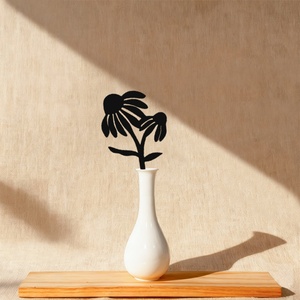 Letreros de jardín de metal con diseño de perro y flores, fáciles de fijar con tornillos, para decoración de patios y paredes. - Product Image 2