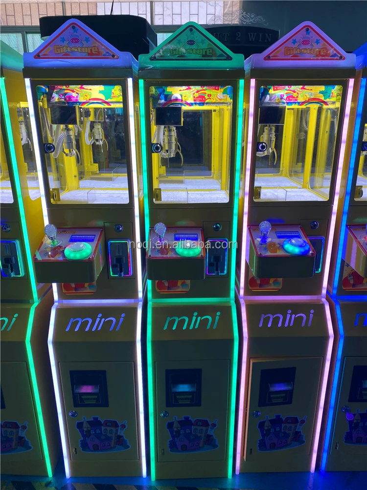 Factory Wholesale Candy vending machine kids Mini Claw Machine with bill acceptor for sale claw game machine