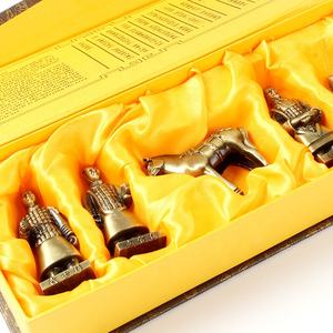 Boîte à chevaux et coureurs en alliage, petit coffret de guerrier et de chevaux mignon pour cadeau - Product Image 4