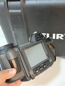 Caméra thermique FLIR T440 avec accessoires et étui (testée) - Product Image 1