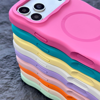 JOYPORODO V-S06 Coque de téléphone magnétique en silicone ondulé au design original et tendance, coque en silicone de couleur unie pour iPhone 16 17 Pro Max