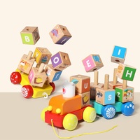 Train en bois à tirer en 4 sections avec 26 blocs alphabet en bois de frêne, blocs de construction éducatifs pour l'apprentissage précoce des enfants