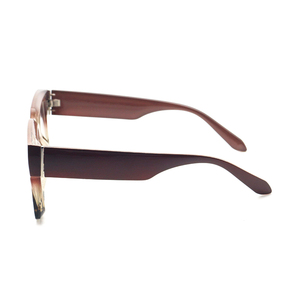 Lunettes <span class=keywords><strong>de</strong></span> <span class=keywords><strong>vue</strong></span> œil-<span class=keywords><strong>de</strong></span>-chat en <span class=keywords><strong>plastique</strong></span> pas chères pour femmes, monture large, anti-lumière bleue, colorées et tendance, vente en gros - Product Image 4