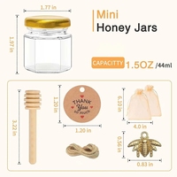 Pot en verre hexagonal miniature personnalisé de 1,5 oz pour gelée ou miel, avec cuillère en bois et couvercles en métal doré
