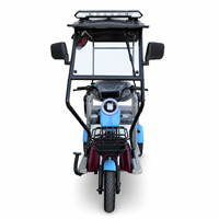 Tricycle Électrique Familial SumEV 3 Places 60V avec Éclairage LED et Rideau de Pluie, Autonomie 30-50km pour les Déplacements Quotidiens en Suburbain d'Asie Centrale