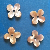 Vente en gros de magnifiques perles de fleurs sculptées en coquillage rose pour la fabrication de bijoux