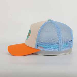 Casquette personnalisée en gros de haute qualité à 5 panneaux avec logo brodé, visière courte, tendance, pour l'extérieur, la plage, le cyclisme, en velours, denim, toile, performance 100% - Product Image 3
