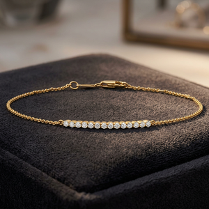 Pulsera de cadena con diamantes de talla redonda y engaste compartido - Product Image 1