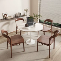 Table à manger et chaises nordiques en bois massif Simple Restaurant Hotel Home Soft Backrest Desk Chair Log Stool
