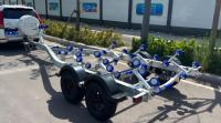 Remorque bateau en aluminium à rouleaux oscillants à double essieu de 6,4 m, capacité 1550 kg, avec VIN et DOT