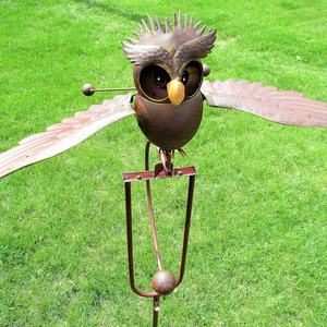 Oiseau cinétique en métal marron à ailes battantes, décoration de jardin oscillante, tourbillon de vent, art de jardin - Product Image 3