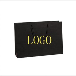 Sacchetti di carta Kraft riciclabili con il proprio Logo Custom regalo abbigliamento <span class=keywords><strong>imballaggio</strong></span> sacchetto di carta per la spesa nero cartone stampa a caldo - Product Image 6