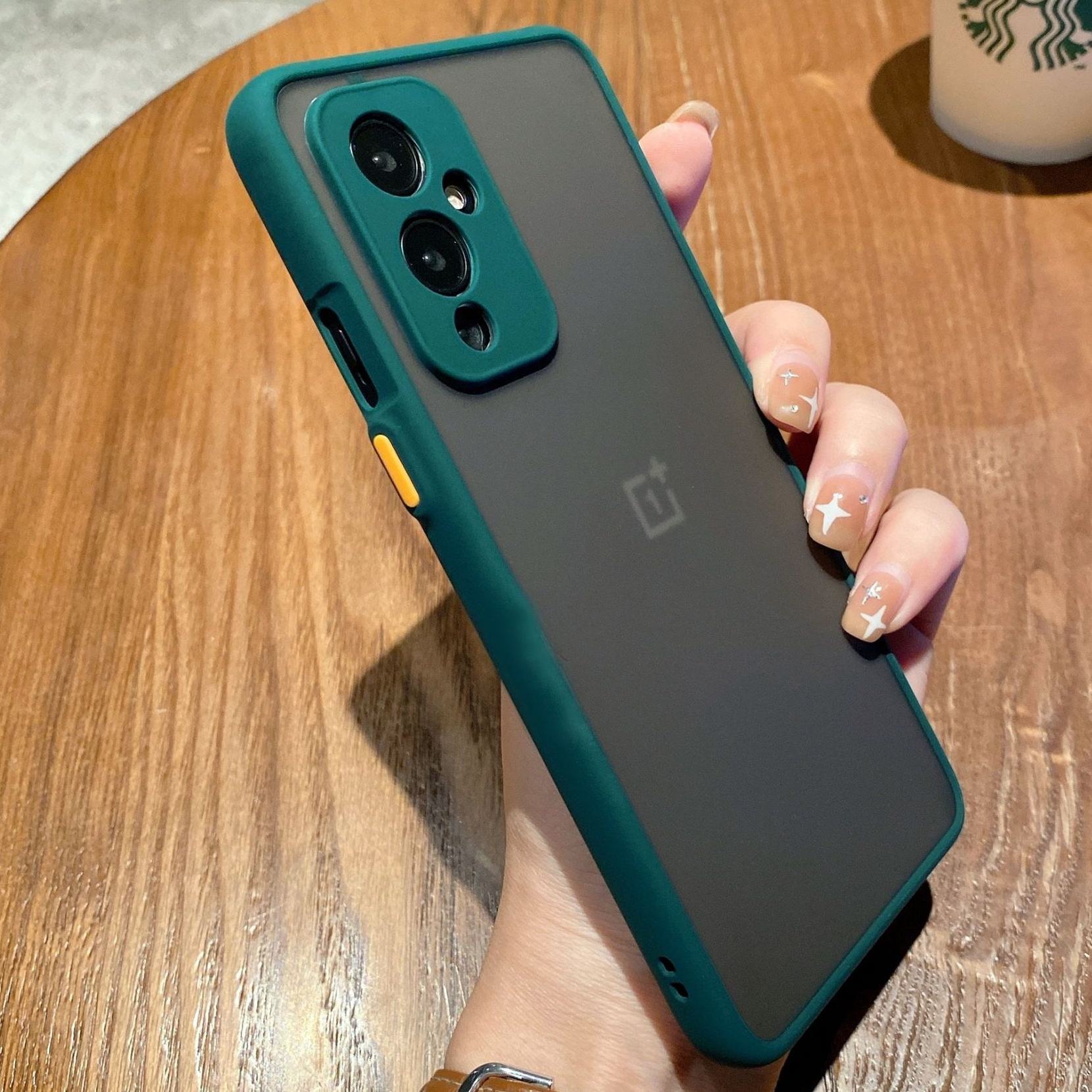 สีเขียวเข้ม