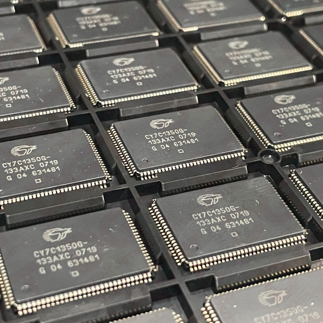 CY7C1350G-133AXC (New Original in Stock)Electronics Trustable Supplier 13 Years BOM Kitting Integrated Circuit IC