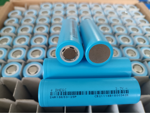 Batterie cylindrique au lithium rechargeable <span class=keywords><strong>INR18650</strong></span> 25P 18650 2500mAh 8C 20A - Product Image 3