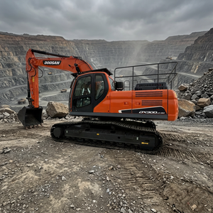 รถขุดมือสอง Doosan DX300 ระบบหัวฉีดตรง กำลังขุดทรงพลัง เหมาะสำหรับงานเหมือง ฐานราก และงานดินดิบ ลดราคาพิเศษ - Product Image 1