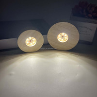 Base ronde en bois brillant de 8cm alimentée par piles LED support en bois interrupteur de contrôle boule de cristal présentoir Base en bois lumière pour la décoration
