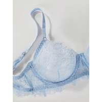 Vente en gros Ensemble soutien-gorge et culotte de créateur sexy haut de gamme de luxe moderne Lingerie transparente pour femmes avec G-Strings