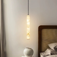 Lustre en marbre d'albâtre nordique de luxe Suspension de bar de restaurant de luxe avec bande lumineuse de tailles moyennes réglables en hauteur